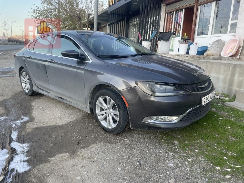 Chrysler 200